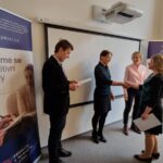 Noví vedoucí středisek převzali jmenovací dekrety