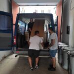 Pracovníci a klienti Probačního domu spolupracují s organizací Romodrom na rekonstrukci bytů